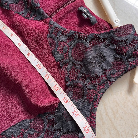 Maroon body con dress best for parties - Picture 5 of 6